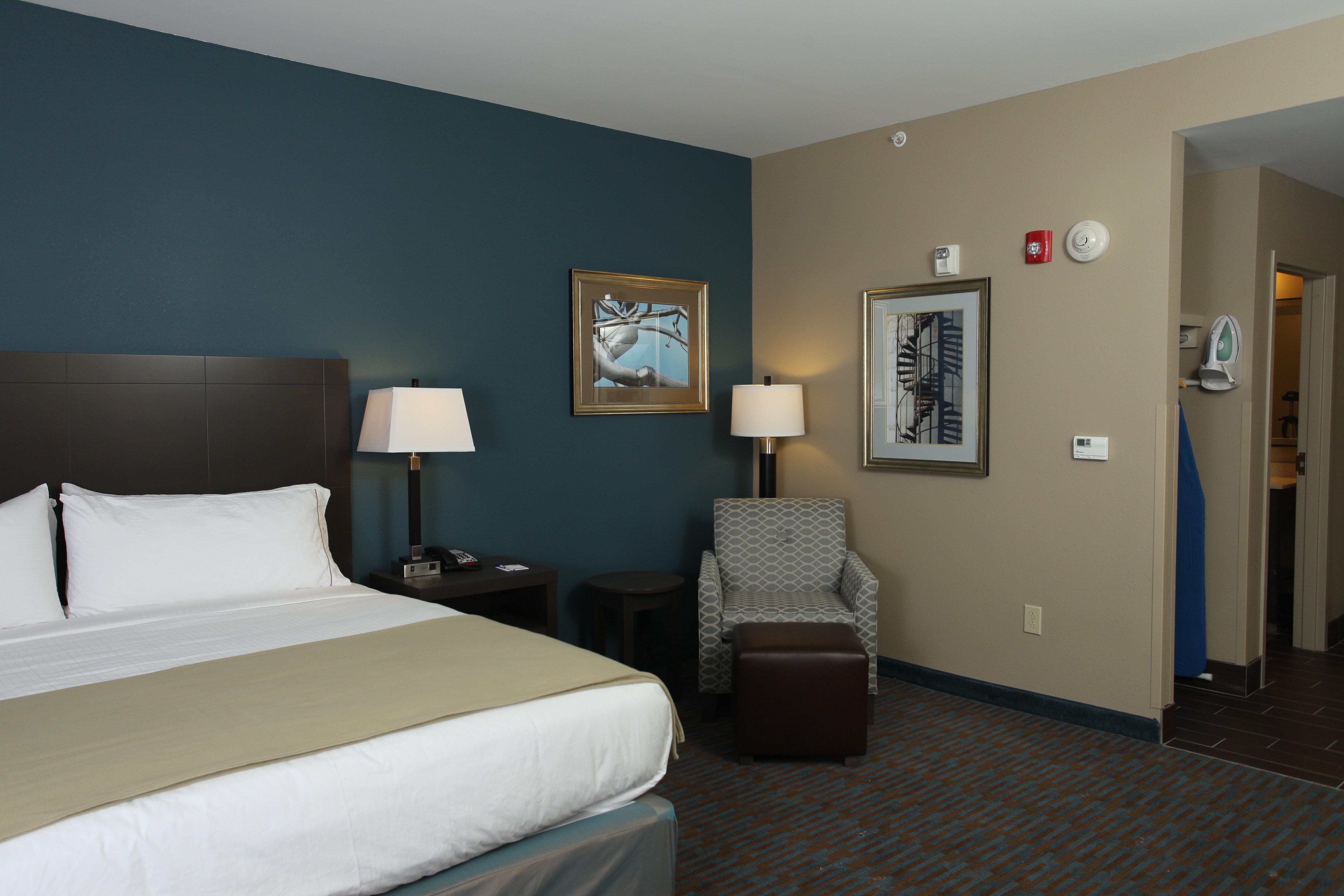 Holiday Inn Express Hotel & Suites Goldsboro - Base Area By Ihg Exteriér fotografie
